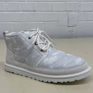 🥷🏿🥷🏿Ugg neumel boots size 8